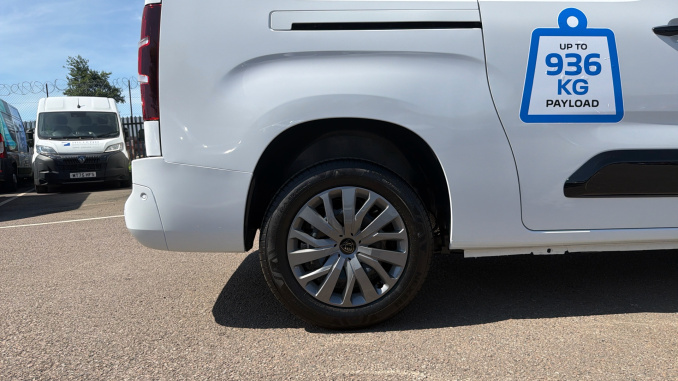 Peugeot Partner Xl Diesel 1.5 BlueHDi 100 Asphalt Van - Image 7